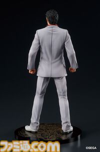 『龍が如く』秋山駿のスタチューフィギュアが11月発売。大金が舞い散るミレニアムタワーの屏風がセガストア特典として付属。桐生フィギュアも再販決定