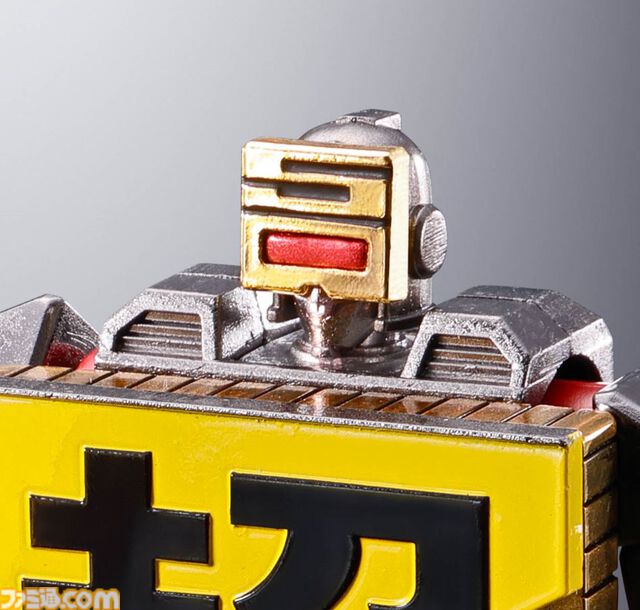 【ルービックキューブ×超合金】50周年×50周年の記念商品が10月より登場。胸部のパネルはロケットパンチギミックが搭載された発射機能付き