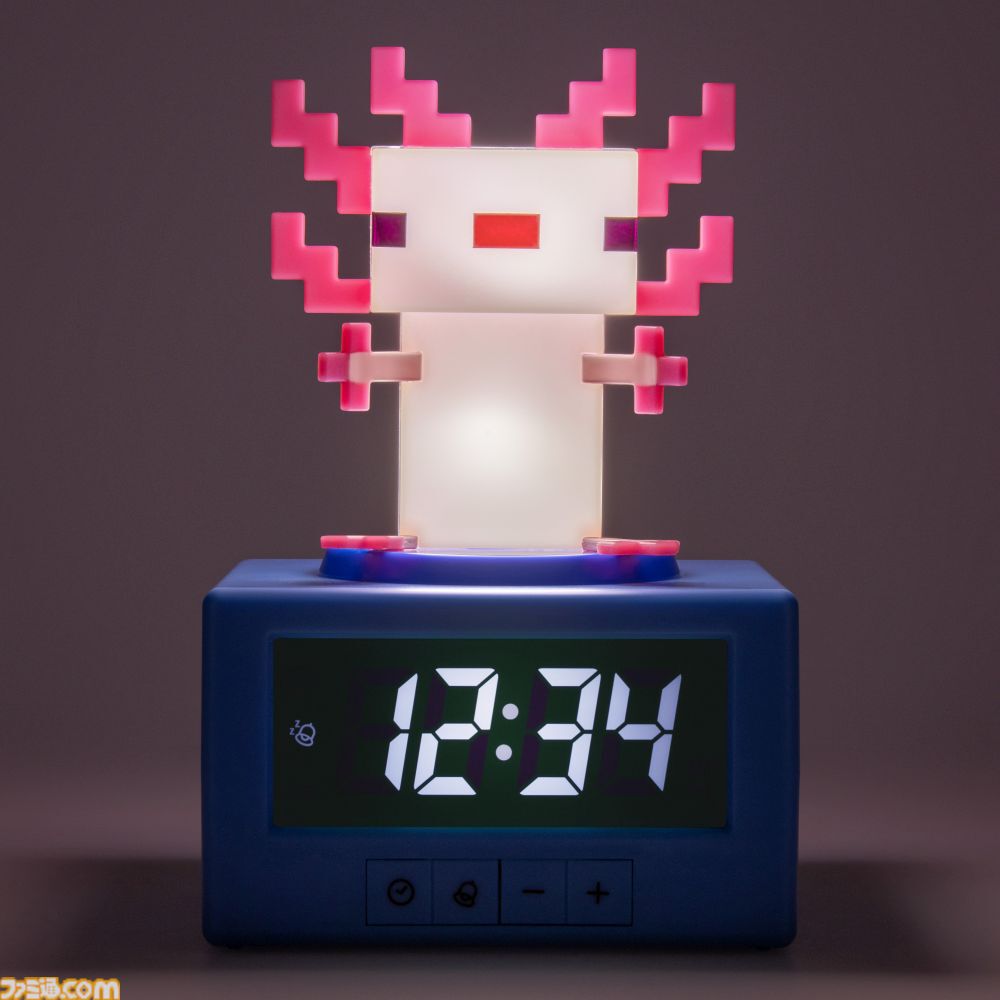 『マイクラ』光るウーパールーパーの目覚まし時計が8月上旬に発売。お金を守るオオカミの貯金箱も11月下旬より登場。ちょこんとした姿がかわいい