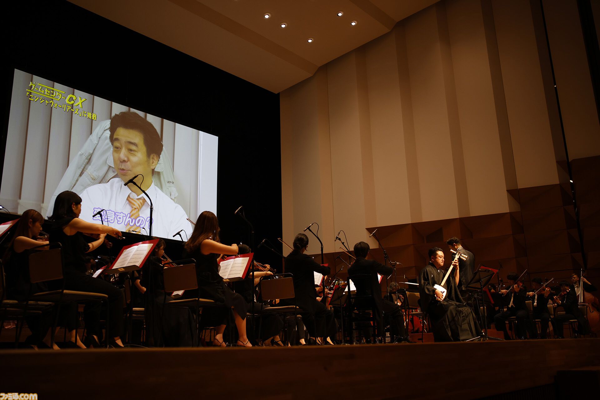 “ゲームセンターCXシンフォニー2025”有野課長がオーケストラの生演奏で『マイティボンジャック』に挑戦。有野課長のスーパープレイにコンサートと思えない歓声も！