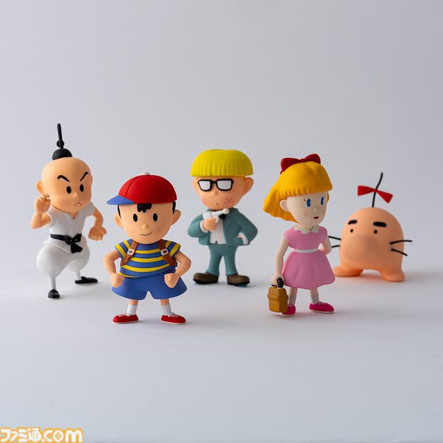 『MOTHER2』ネスたちの粘土フィギュア再現セットを受注販売。どせいさんがカワイイ“ほぼ日手帳カバー”新デザインも公開