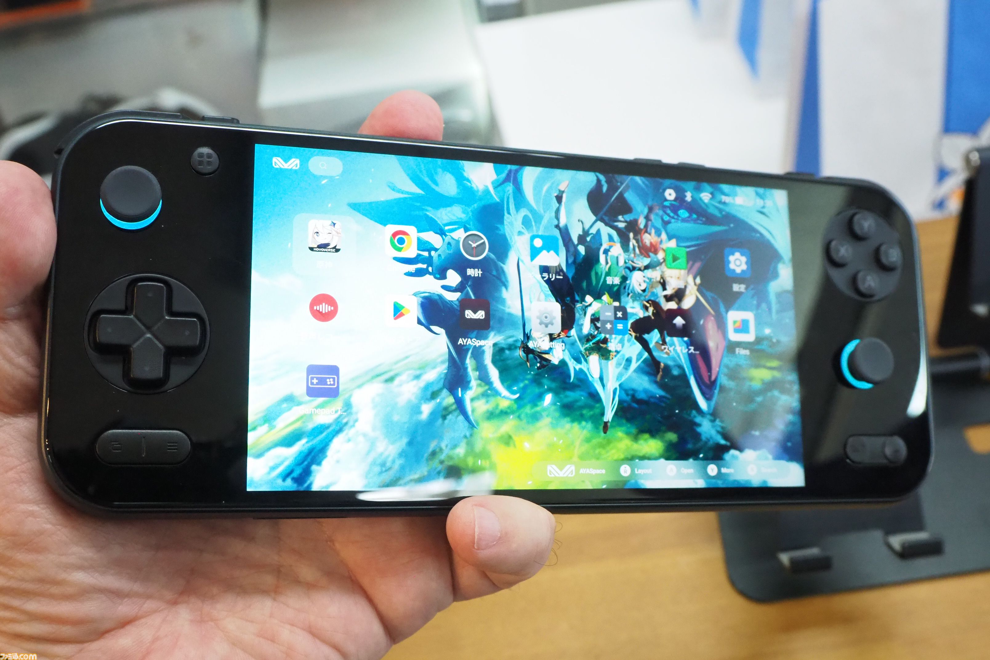 ハンドヘルドタイプのAndroidゲーミングデバイス“AYANEO POCKET S2”が9月下旬発売に。大容量バッテリーだから3Dのゲームもたっぷり遊べる