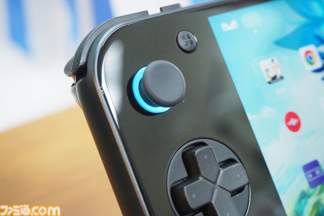 ハンドヘルドタイプのAndroidゲーミングデバイス“AYANEO POCKET S2”が9月下旬発売に。大容量バッテリーだから3Dのゲームもたっぷり遊べる