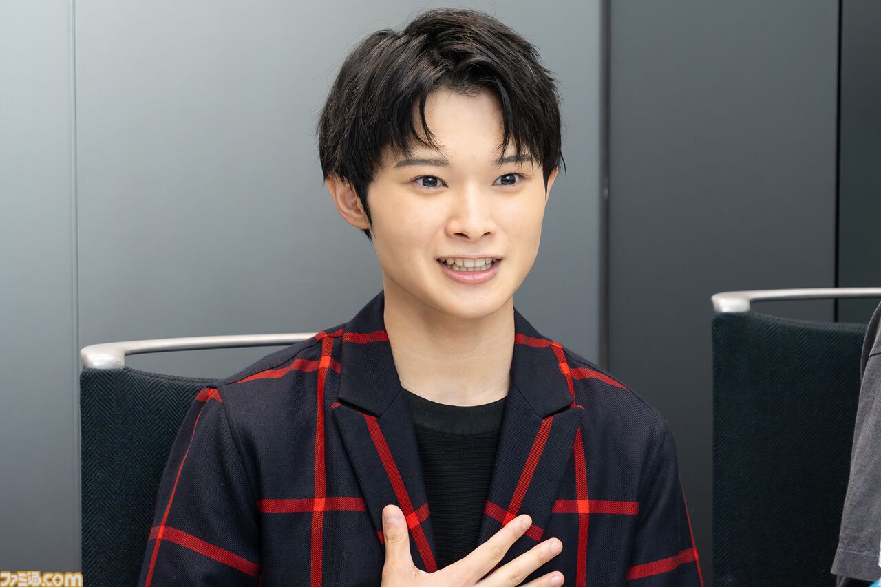 舞台『幻想水滸伝』インタビュー。登場人物の愛しいシーンを取りこぼさない脚本。“中屋敷さんのあまりの熱量でボールペンが壊れた”というエピソードも