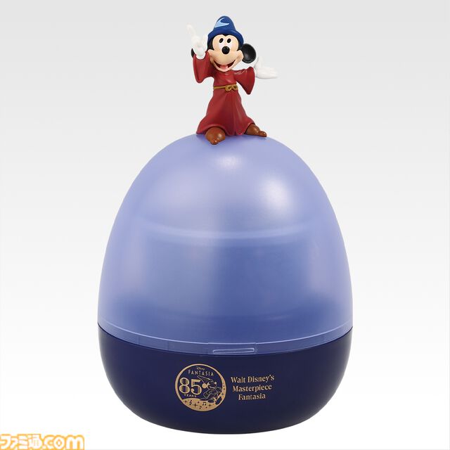 ディズニー映画『ファンタジア』一番くじが本日（8/8）発売。ほうきのミニフィギュアチャームがかわいい。『蒸気船ウィリー』のグッズも登場