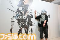 【ネタバレ注意】『NieR』シリーズ15周年展覧会が開幕！ 等身大2Bやママなどの立体物、思い出のシーンやセリフ、多数の関係者コメントなど、さまざまな形で作品の“記録”を展示。最後の“思い出の場所”は必見