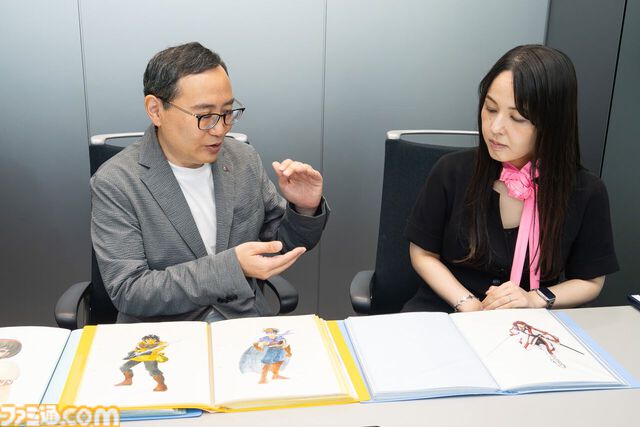 『幻想水滸伝』30周年記念展“幻想博物館”。傷や汚れが、まるで本物。ディテールの細かさが、架空をこえてリアルすぎる。ルカ様やルックのグッズも理解度が深い