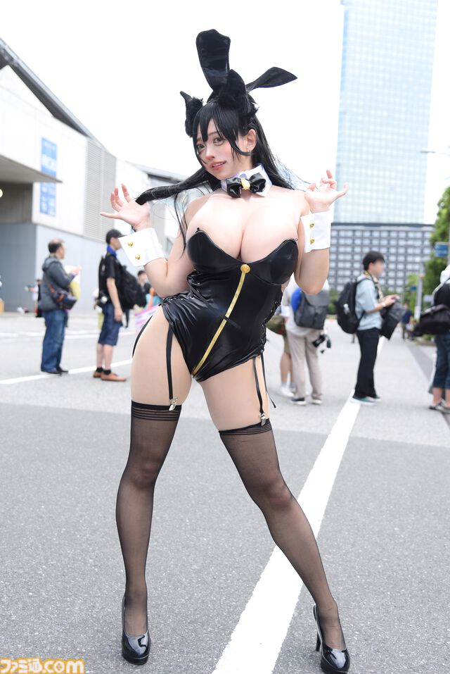 【コスプレ】『ステラーブレイド』イヴや『X-MEN』サイロックはリアルでもかっこいい！ 『NIKKE』『パンスト』『アズレン』など、注目レイヤー多数の“ワンフェス2025[夏]”リポート