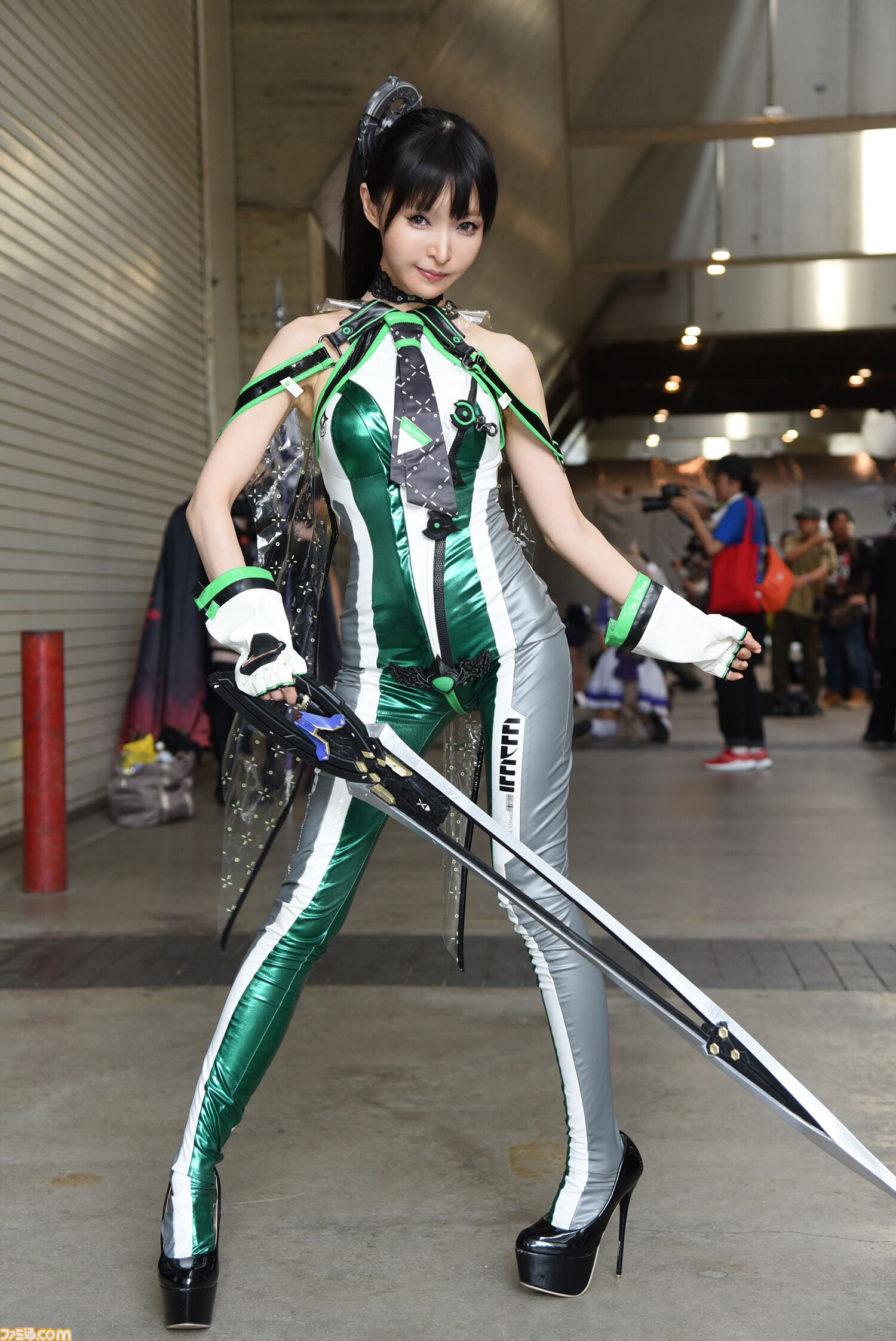 コスプレ】『ステラーブレイド』イヴや『X-MEN』サイロックは