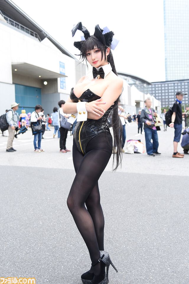 【コスプレ】『ステラーブレイド』イヴや『X-MEN』サイロックはリアルでもかっこいい！ 『NIKKE』『パンスト』『アズレン』など、注目レイヤー多数の“ワンフェス2025[夏]”リポート