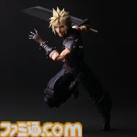 『FF7 リバース』クラウド・ストライフが“PLAY ARTS真”になって登場。自由度の高いポーズがつけられるアクションフィギュア。バスターソードにはめ込めるマテリアも付属