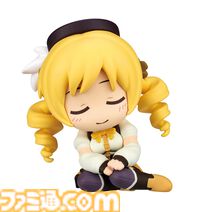 『まどマギ』まどか、ほむら、マミたちが肩ズンFig.に登場。すやすや眠る3人とキュゥべえの表情がかわいい【9月中旬発売】