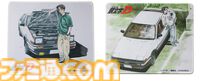 『頭文字D』藤原拓海のAE86を再現した無線マウスが販売中。手のひらサイズでインテリアとしても飾れる。オリジナルデザインのマウスパッドも付属
