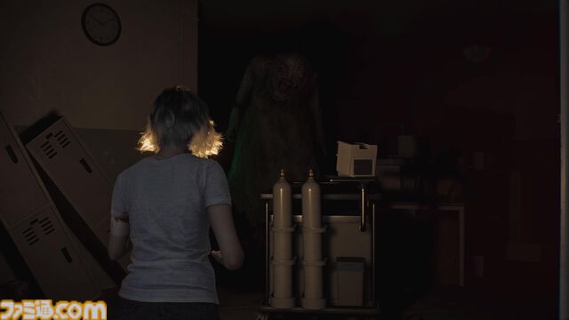 『バイオハザード レクイエム』先行プレイ。ライターのか細い灯りで髪が光り、揺らめく……リアルという言葉では収まらないほどの表現と演出が、脳髄へダイレクトに恐怖を叩きつけてくる！【gamescom 2025】