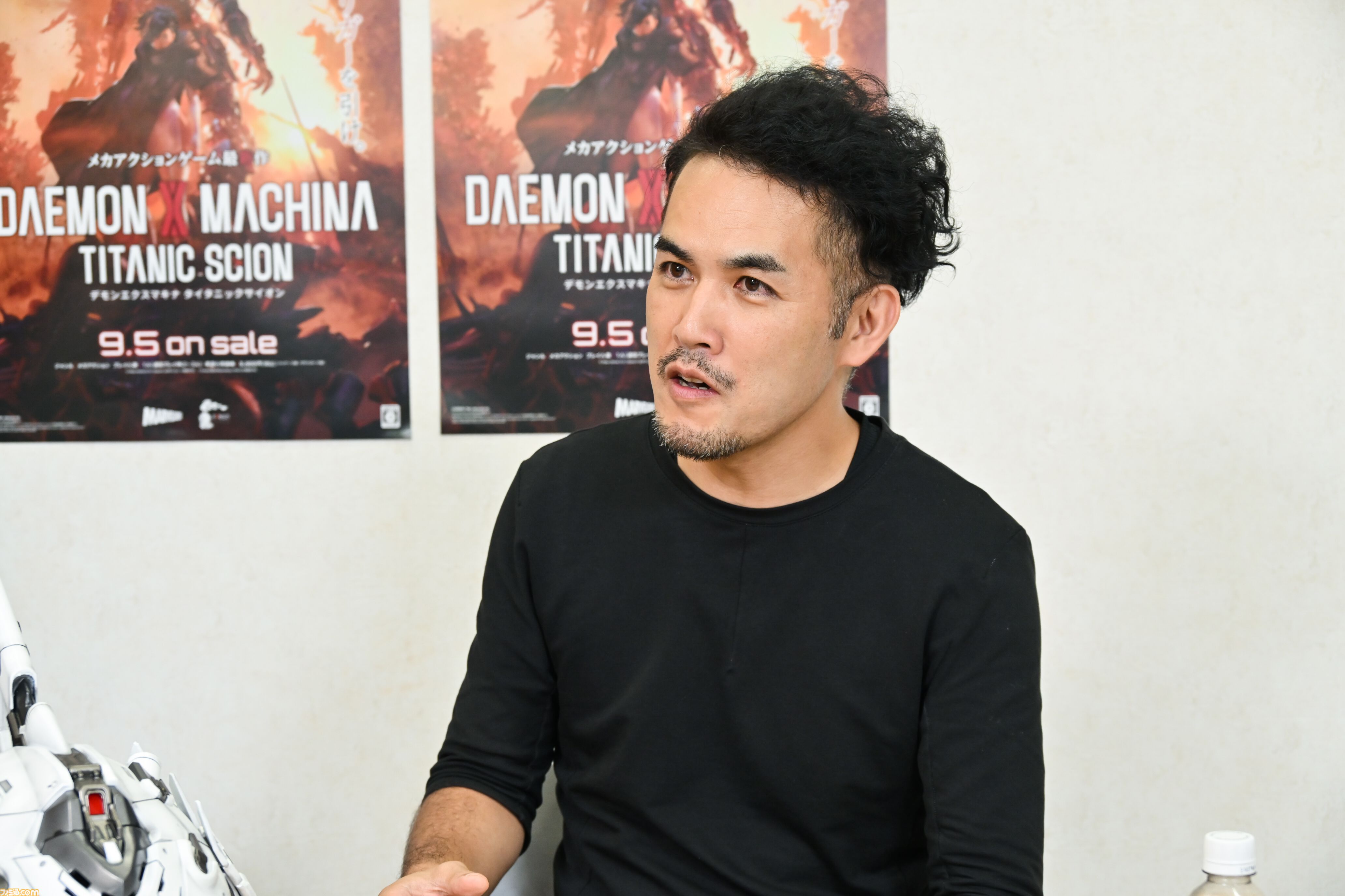 【デモエク新作】『デモンエクスマキナ タイタニックサイオン』河森正治氏×佃健一郎氏インタビュー。すべてのデザイナー必見。『マクロス』作者でメカデザインの一流・河森正治氏が語る“デザイン論”
