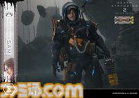 『デススト2』サムの超精巧な1/3スタチューが予約開始。DXボーナス版のお値段は約32万円で、小島秀夫氏サインプリント付ゴールド配達物も付属