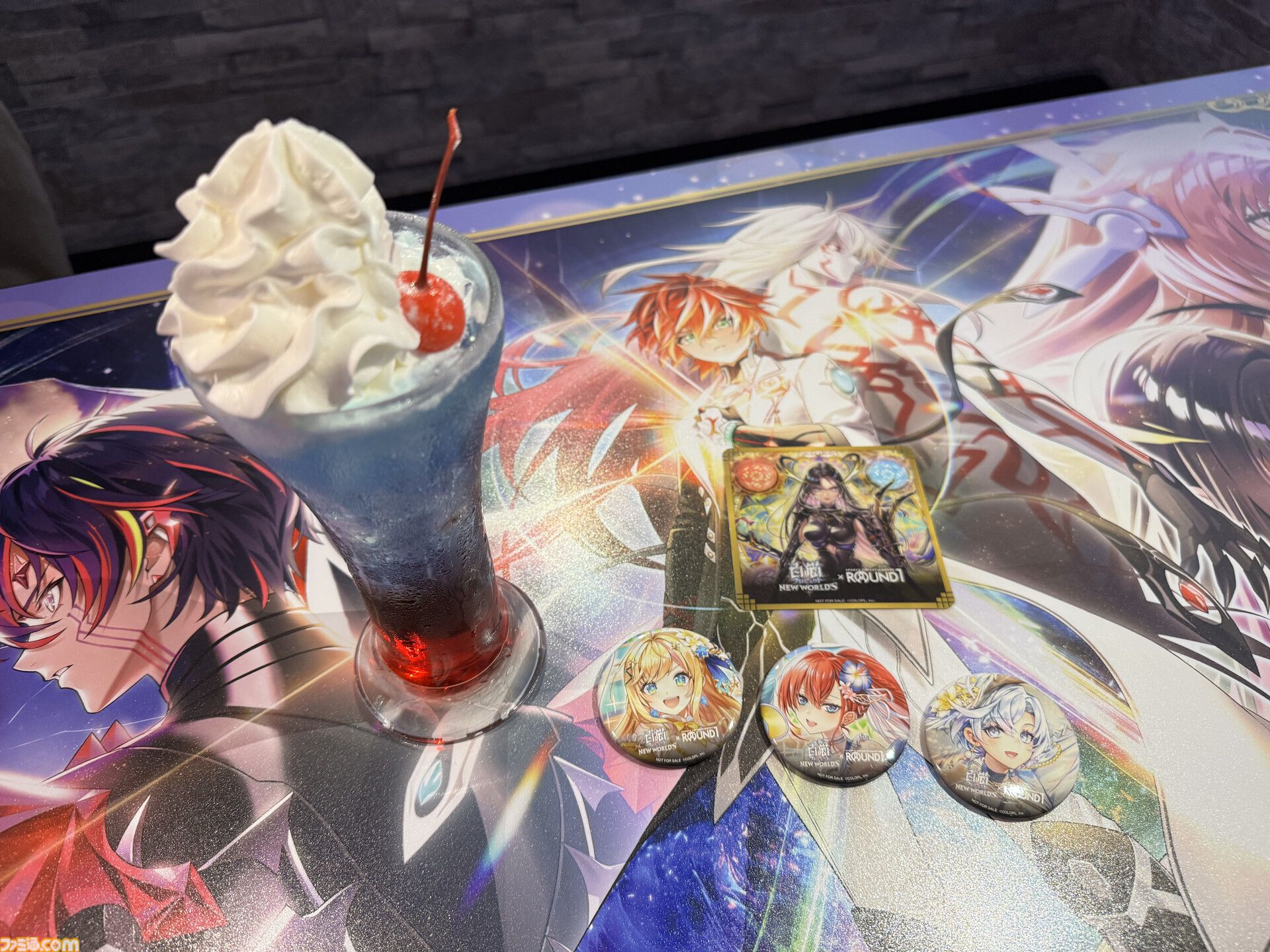 白猫プロジェクト NEW WORLD'S』キャラに囲まれる特別ルームと