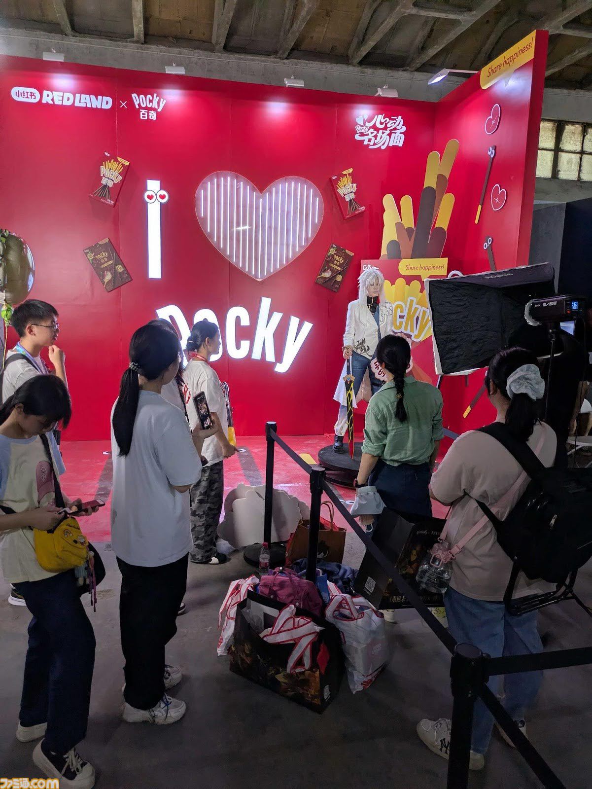 中国版インスタRED(小紅書)のイベントRED LANDに『ハンドレッドライン』『ポケモン』など日本のゲームコンテンツが登場！ 規模デカすぎのイベントをフォトリポートでお届け