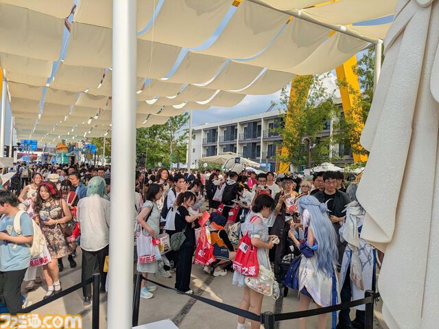 中国版インスタRED(小紅書)のイベントRED LANDに『ハンドレッドライン』『ポケモン』など日本のゲームコンテンツが登場！ 規模デカすぎのイベントをフォトリポートでお届け