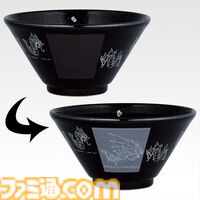 【ポケモン】メガシンカテーマの一番くじが発売。温かいもの入れると現れる“メガギャラドスどんぶり”でアツアツラーメンを啜りたい