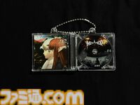 『メタファー』オケコンで販売されたグッズが受注開始。スマホで読み込むと楽曲が聴けるミニチュアサントラキーホルダーなどがラインアップ