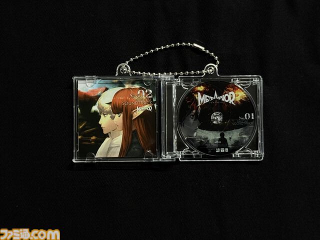 『メタファー』オケコンで販売されたグッズが受注開始。スマホで読み込むと楽曲が聴けるミニチュアサントラキーホルダーなどがラインアップ