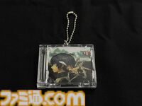 『メタファー』オケコンで販売されたグッズが受注開始。スマホで読み込むと楽曲が聴けるミニチュアサントラキーホルダーなどがラインアップ