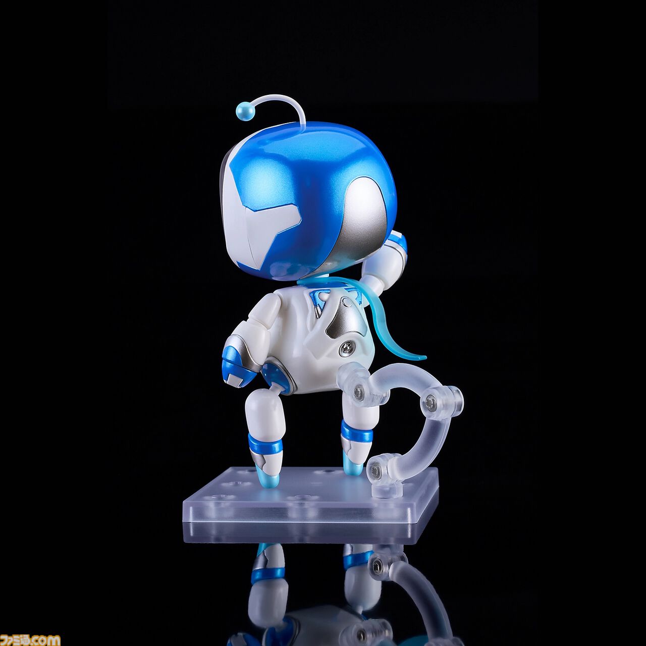 画像ページ (6/6) 『アストロボット』メタリックカラーの“ねんどろいど 