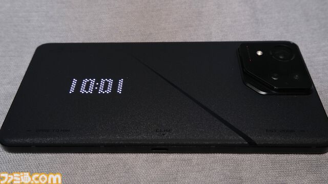ROG Phone 8が5月17日発売。待望のおサイフケータイ対応、Snapdragon8 Gen 3と24GBメモリ搭載のハイパワーゲーミングスマホ