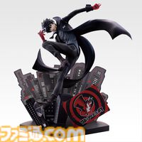 『ペルソナ5R』初の一番くじが2026年1月31日発売。ジョーカーが夜の街を駆けるジオラマ風フィギュアがかっこいい。台座にはおなじみの予告状も