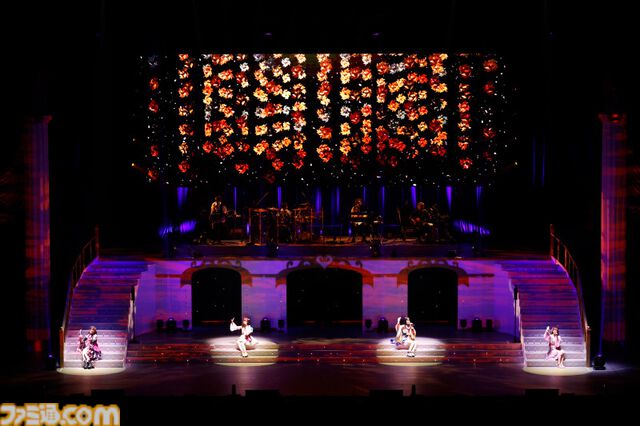 『デレステ』10周年ツアー千秋楽公演の1日目をリポート。“CINDERELLA BAND”とDJぴにゃも参戦して珠玉の楽曲の数々を届ける