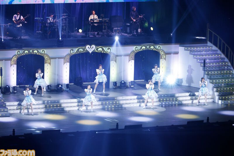 『デレステ』10周年ツアー千秋楽公演の1日目をリポート。“CINDERELLA BAND”とDJぴにゃも参戦して珠玉の楽曲の数々を届ける