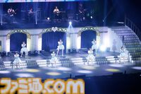 『デレステ』10周年ツアー千秋楽公演の1日目をリポート。“CINDERELLA BAND”とDJぴにゃも参戦して珠玉の楽曲の数々を届ける