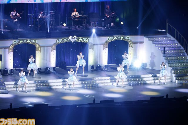 『デレステ』10周年ツアー千秋楽公演の1日目をリポート。“CINDERELLA BAND”とDJぴにゃも参戦して珠玉の楽曲の数々を届ける
