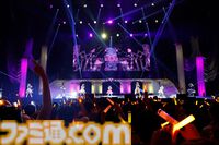 『デレステ』10周年ツアー千秋楽公演の1日目をリポート。“CINDERELLA BAND”とDJぴにゃも参戦して珠玉の楽曲の数々を届ける