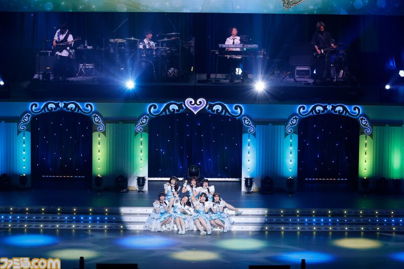 『デレステ』10周年ツアー千秋楽公演の1日目をリポート。“CINDERELLA BAND”とDJぴにゃも参戦して珠玉の楽曲の数々を届ける