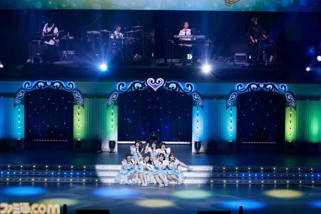 『デレステ』10周年ツアー千秋楽公演の1日目をリポート。“CINDERELLA BAND”とDJぴにゃも参戦して珠玉の楽曲の数々を届ける