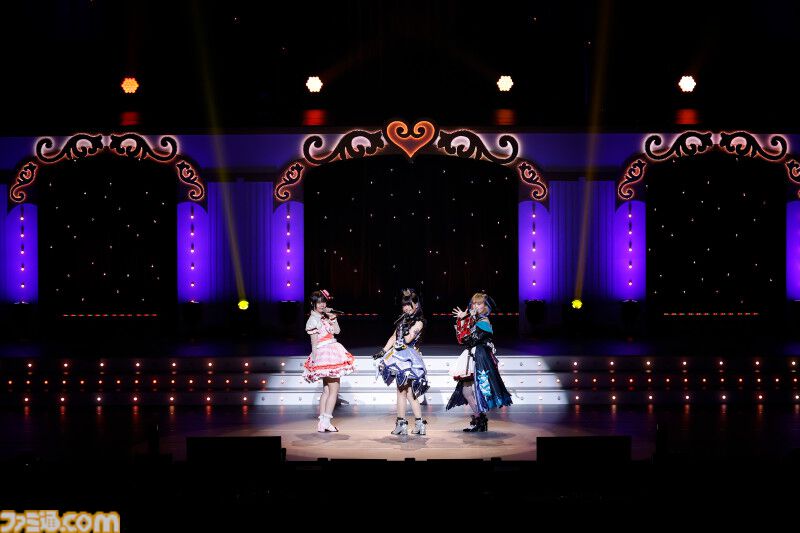 『デレステ』10周年ツアー千秋楽公演の2日目をリポート。新旧織り交ぜた約50曲を披露。シンデレラたちの歩みは止まらないことを示した、熱気に包まれたメモリアルステージ