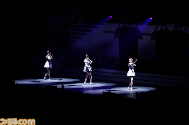 『デレステ』10周年ツアー千秋楽公演の2日目をリポート。新旧織り交ぜた約50曲を披露。シンデレラたちの歩みは止まらないことを示した、熱気に包まれたメモリアルステージ