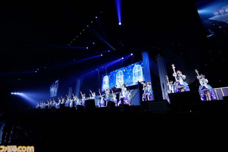 『デレステ』10周年ツアー千秋楽公演の2日目をリポート。新旧織り交ぜた約50曲を披露。シンデレラたちの歩みは止まらないことを示した、熱気に包まれたメモリアルステージ