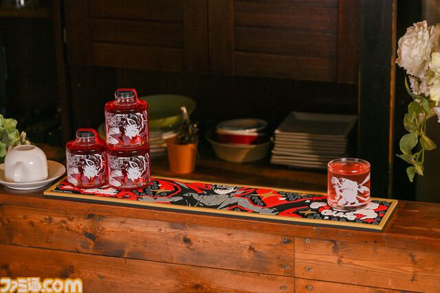 『ペルソナ5 ザ・ロイヤル』メメントスコーラ発表。あの奇妙な世界をモチーフにしたクラフトコーラ。おしゃれなカウンターマットも【P5R】