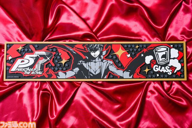 『ペルソナ5 ザ・ロイヤル』メメントスコーラ発表。あの奇妙な世界をモチーフにしたクラフトコーラ。おしゃれなカウンターマットも【P5R】