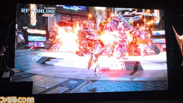 『RFオンラインネクスト』巨大ロボに乗るロマン型MMORPG、起動。ジェットパックで空を飛び、ガトリング砲で敵を殲滅。大盛り上がりのGvG先行体験会をリポート【9月30日サービス開始】