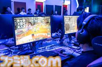 『RFオンラインネクスト』巨大ロボに乗るロマン型MMORPG、起動。ジェットパックで空を飛び、ガトリング砲で敵を殲滅。大盛り上がりのGvG先行体験会をリポート【9月30日サービス開始】