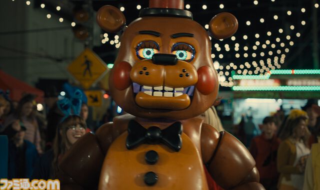 【実写FNaF】映画『ファイブ・ナイツ・アット・フレディーズ２』2026年1月23日に日本公開。マスコットたちが街のいたる場所に出没し…