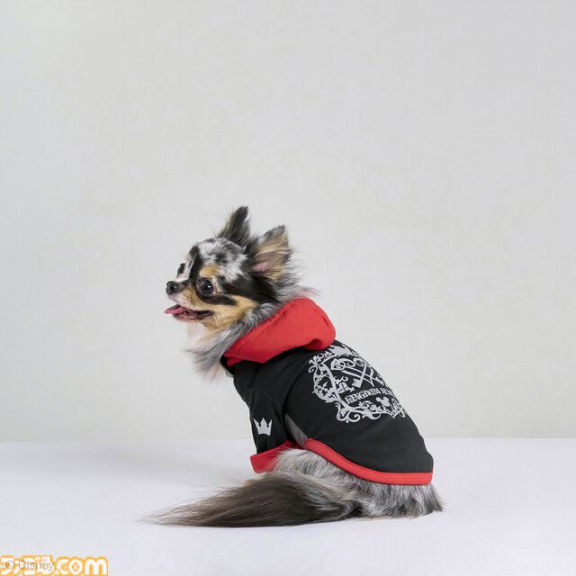 『ドラクエ』チワワやポメラニアンが乗れるスライムのペットカートがかわいい。愛犬たちとの時間をより楽しくする新グッズが9月27日に発売【SQEX PETs】