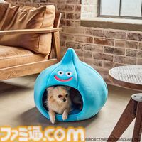『ドラクエ』チワワやポメラニアンが乗れるスライムのペットカートがかわいい。愛犬たちとの時間をより楽しくする新グッズが9月27日に発売【SQEX PETs】