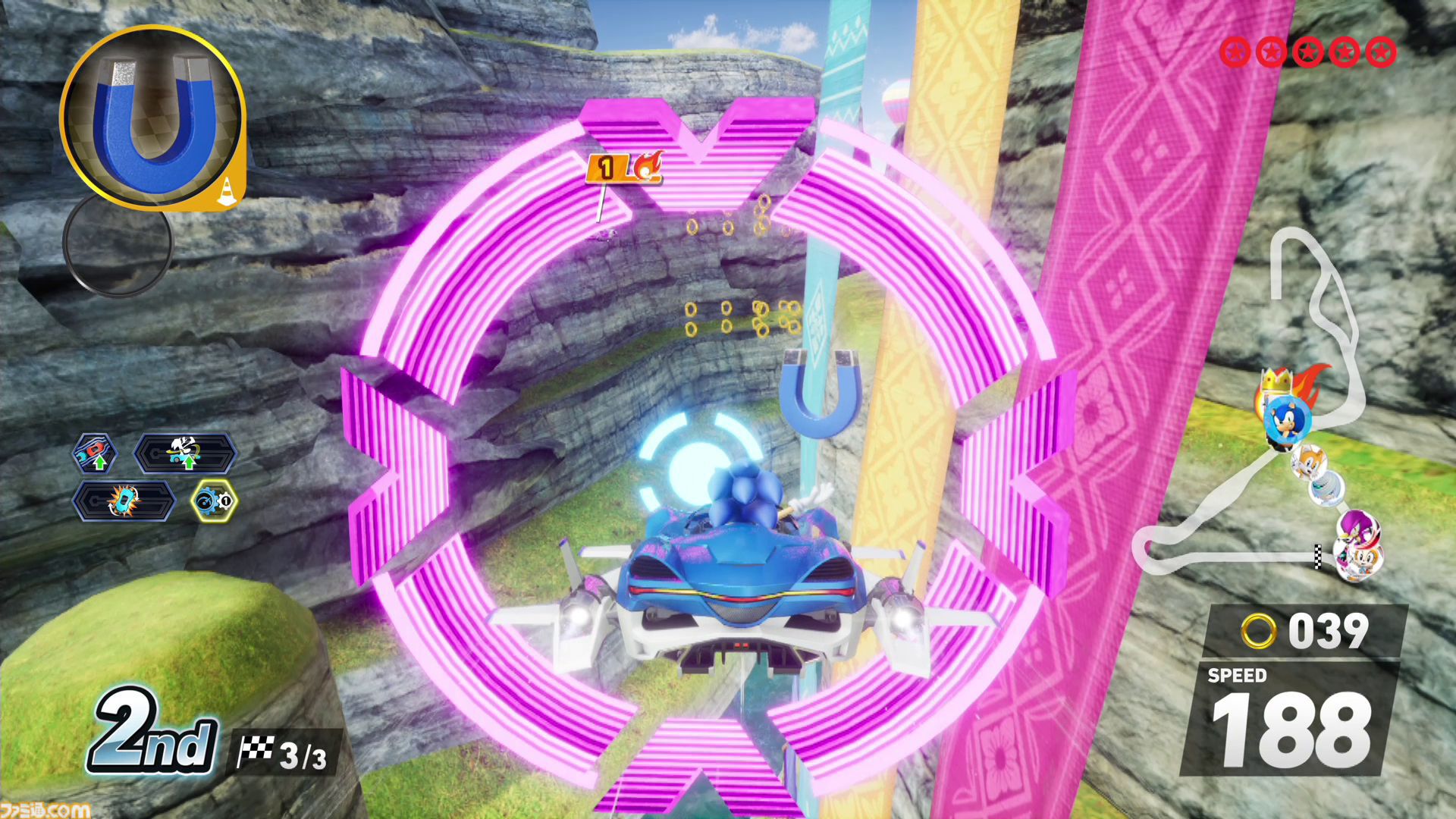 『ソニックレーシング クロスワールド』攻略ガイド。レースに役立つテクニックと知識を身に付けて世界中のライバルたちとネットワーク対戦で盛り上がろう！