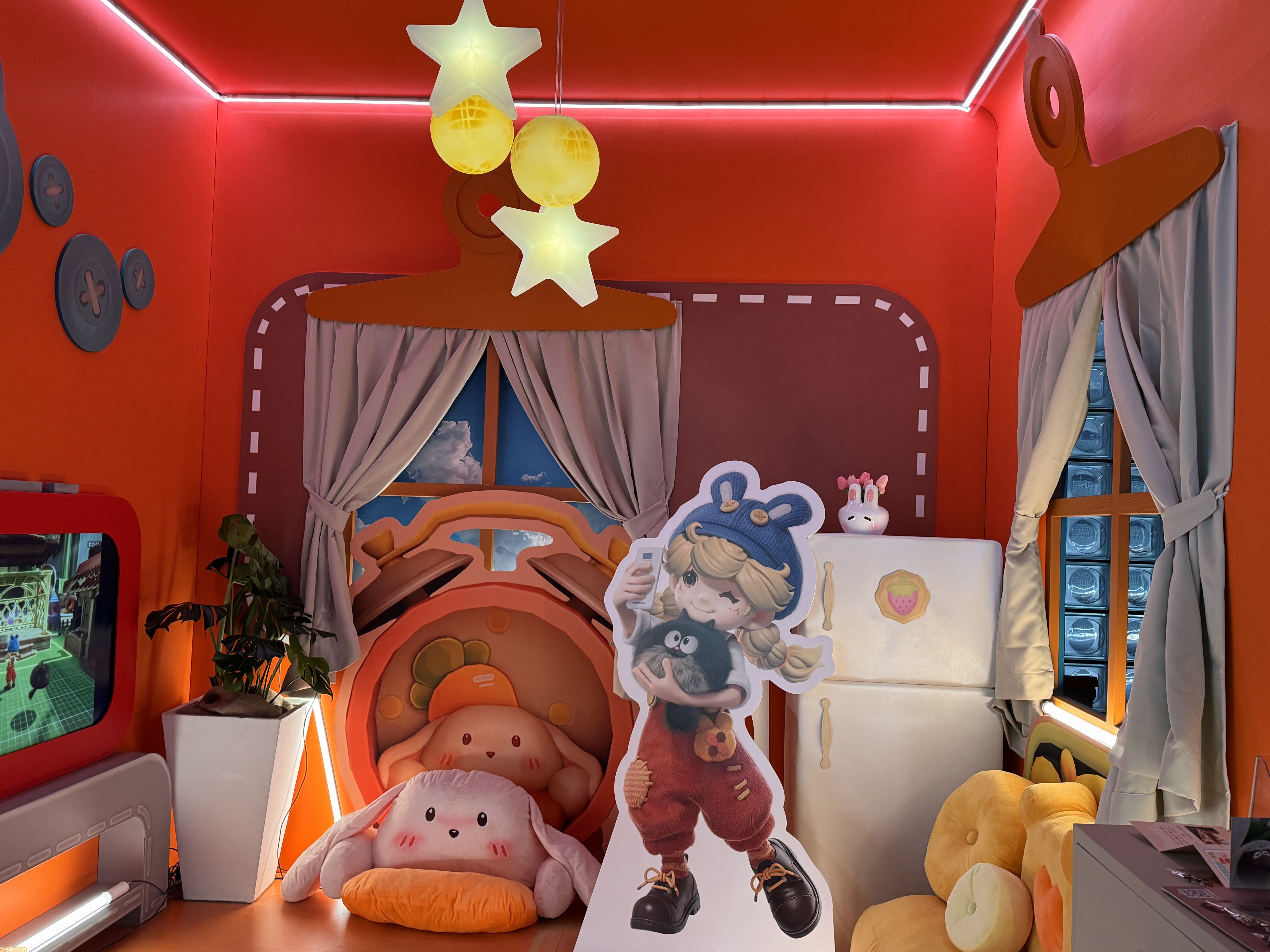 『リリのワールド』舞台は自分の部屋の“机の上”。おもちゃ箱をひっくり返したような「だれも傷つかない、やさしい世界」にときめく【TGS2025】