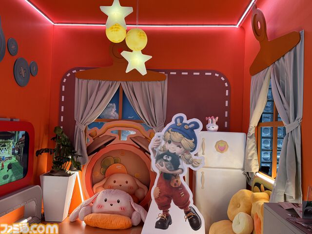 『リリのワールド』舞台は自分の部屋の“机の上”。おもちゃ箱をひっくり返したような「だれも傷つかない、やさしい世界」にときめく【TGS2025】
